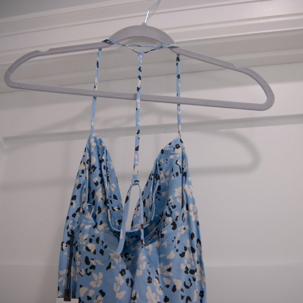 NWT ASTR The Label Blue Floral Print Dress - Picture 5 of 5